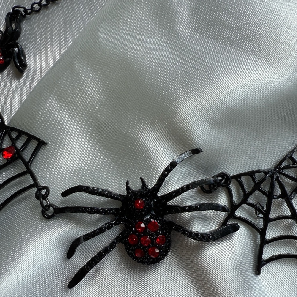 Halloween gothic party Black Spider Web Necklace with Red Accents - Picture 7 of 11